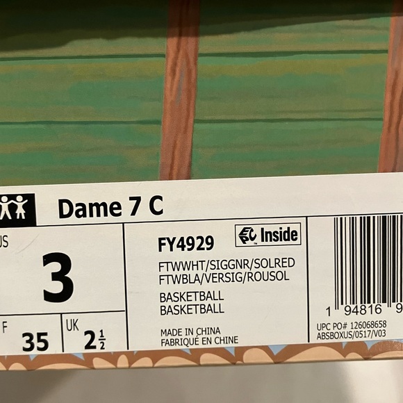 NIB Disney x Adidas Toy Story Buzz Lightyear Sneakers Exclusive - Picture 6 of 6